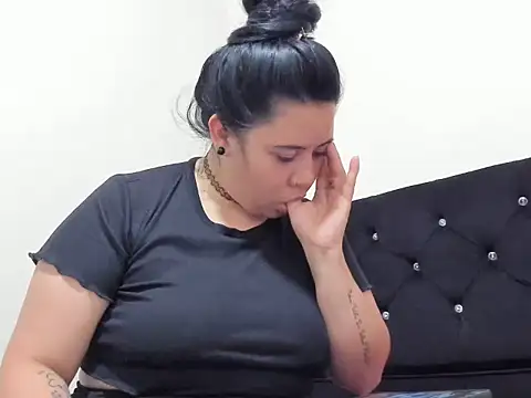 emely garcia online show from March 13, 2025, 4:23 pm