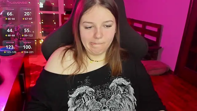 XNirvanaX online show from February 14, 2026, 4:56 am