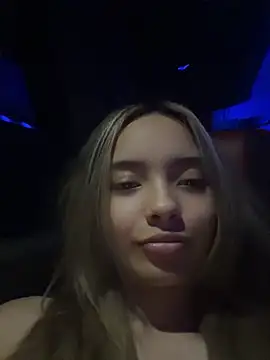 Irina Grant online show from April 15, 2026, 9:48 pm