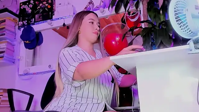  asscutebig  online show from February 22, 2026, 4:59 am