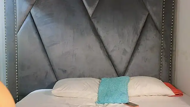 Snapshot of SexyLeilaa chatting on March 1, 2025, 3:53 am SexyLeilaa online show from March 1, 2025, 3:53 am