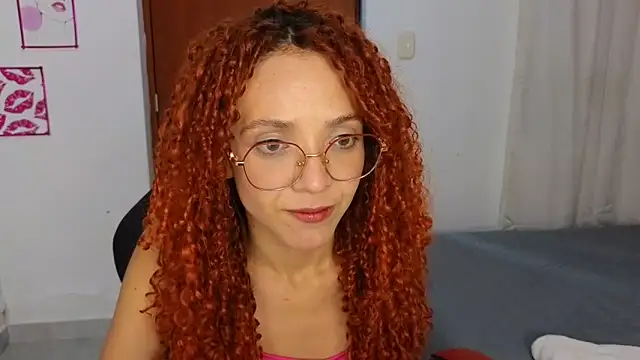 Snapshot of SexyLeilaa chatting on November 8, 2025, 1:09 am SexyLeilaa online show from November 8, 2025, 1:09 am