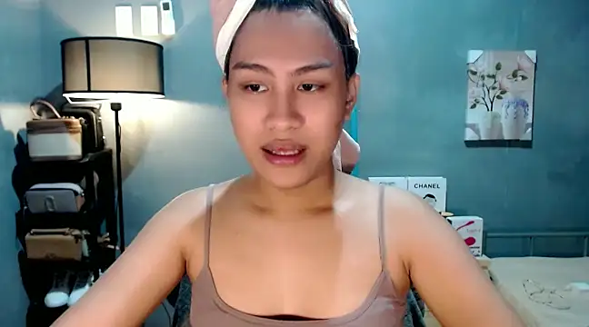 luxxy grand online show from February 9, 2025, 11:25 am