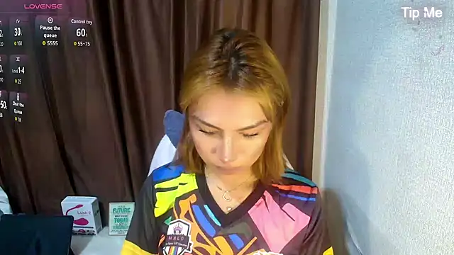 Snapshot of luxxy_grand chatting on April 18, 2026, 2:03 am luxxy grand online show from April 18, 2026, 2:03 am
