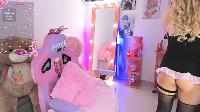 alessandrathedoll online show from March 31, 2026, 6:32 pm