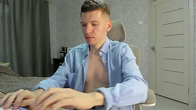 Snapshot of Bananas_dick chatting on March 1, 2026, 7:52 am Bananas dick online show from March 1, 2026, 7:52 am