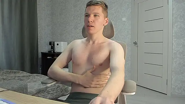 Snapshot of Bananas_dick chatting on February 2, 2026, 8:46 am Bananas dick online show from February 2, 2026, 8:46 am