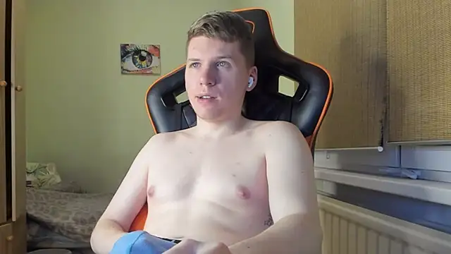 Snapshot of Bananas_dick chatting on January 4, 2025, 4:54 pm Bananas dick online show from January 4, 2025, 4:54 pm