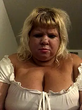 Snapshot of JemJensen30 chatting on September 27, 2025, 7:03 am JemJensen30 online show from September 27, 2025, 7:03 am