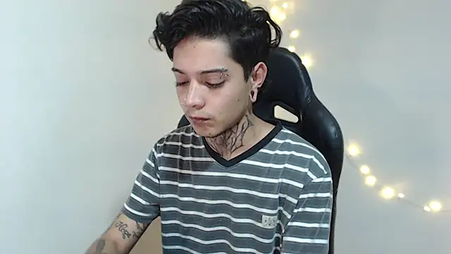 Snapshot of saad_man chatting on January 22, 2025, 11:21 pm saad man online show from January 22, 2025, 11:21 pm