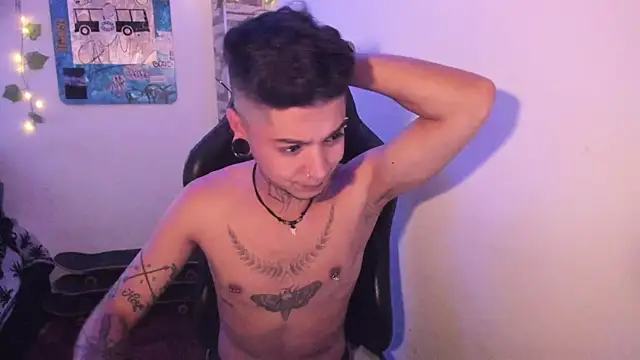 Snapshot of saad_man chatting on December 15, 2025, 10:48 pm saad man online show from December 15, 2025, 10:48 pm