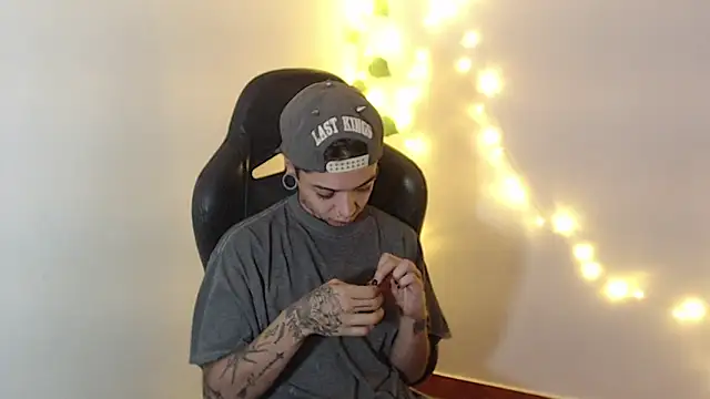 Snapshot of saad_man chatting on January 17, 2025, 10:00 am saad man online show from January 17, 2025, 10:00 am