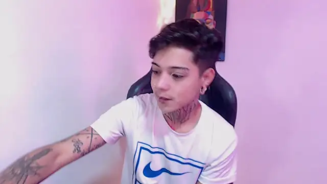 Snapshot of saad_man chatting on January 9, 2025, 2:22 am saad man online show from January 9, 2025, 2:22 am