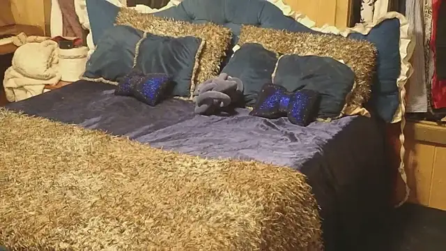 VanessaDoyle online show from January 17, 2026, 11:47 am