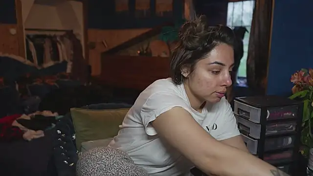 VanessaDoyle online show from April 8, 2026, 5:03 pm