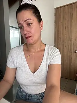 Verito hot online show from March 6, 2026, 7:31 pm