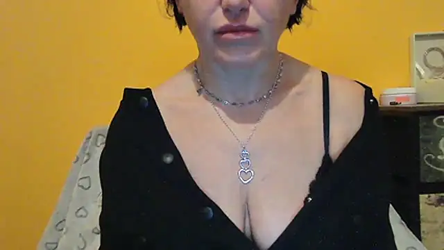 Snapshot of Althea_Love chatting on November 28, 2025, 9:31 am Althea Love online show from November 28, 2025, 9:31 am