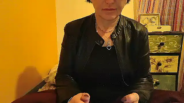 Snapshot of Althea_Love chatting on October 10, 2025, 9:43 am Althea Love online show from October 10, 2025, 9:43 am