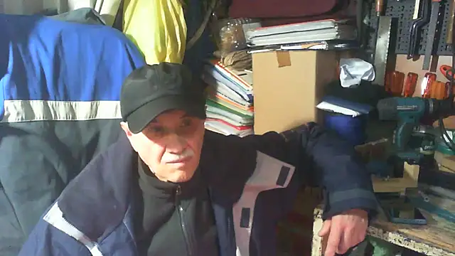 nonnomaturobisex online show from February 5, 2026, 8:10 am