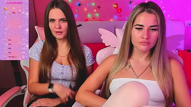 ivannatompsonnn online show from October 18, 2025, 6:04 am