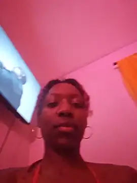 Snapshot of oliviaprettypussy chatting on June 13, 2026, 2:42 am oliviaprettypussy online show from June 13, 2026, 2:42 am