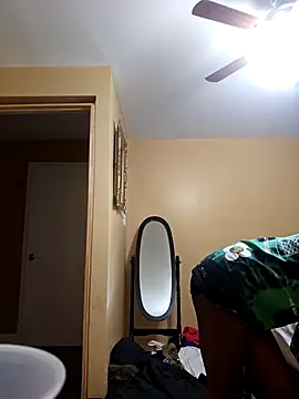 Snapshot of oliviaprettypussy chatting on January 19, 2025, 9:55 am oliviaprettypussy online show from January 19, 2025, 9:55 am