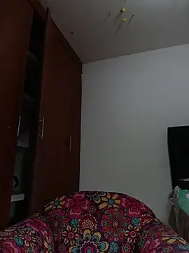 Snapshot of Van3orgasm4me chatting on October 20, 2025, 9:04 pm Van3orgasm4me online show from October 20, 2025, 9:04 pm