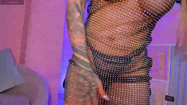 Snapshot of LexieWayne chatting on October 15, 2025, 8:17 pm LexieWayne online show from October 15, 2025, 8:17 pm