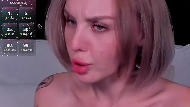 Snapshot of LianaFord chatting on September 14, 2025, 12:22 am LianaFord online show from September 14, 2025, 12:22 am