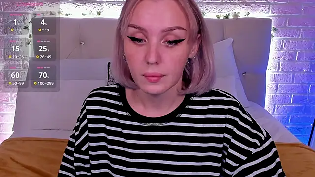 Snapshot of LianaFord chatting on October 4, 2025, 9:38 pm LianaFord online show from October 4, 2025, 9:38 pm