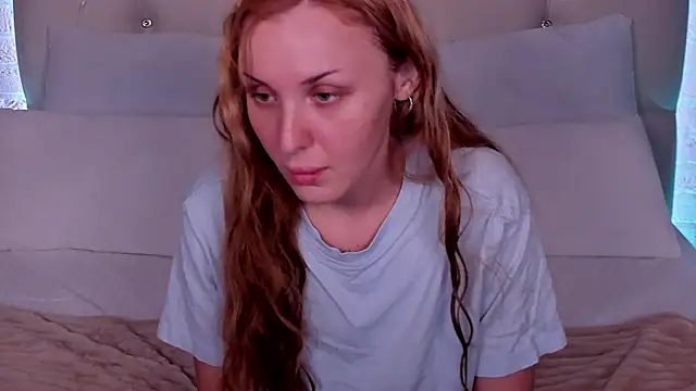 Snapshot of LianaFord chatting on November 24, 2025, 8:09 pm LianaFord online show from November 24, 2025, 8:09 pm