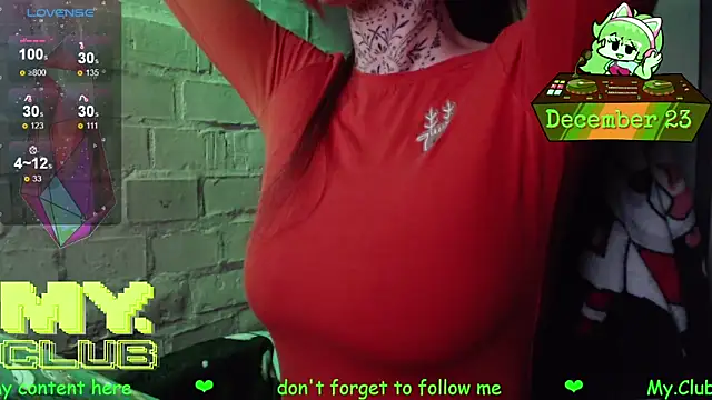 Snapshot of Witch_Emma chatting on December 23, 2025, 8:46 am Witch Emma online show from December 23, 2025, 8:46 am