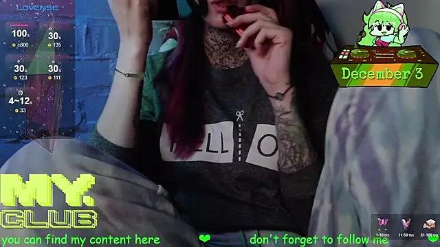 Snapshot of Witch_Emma chatting on December 3, 2025, 9:25 pm Witch Emma online show from December 3, 2025, 9:25 pm