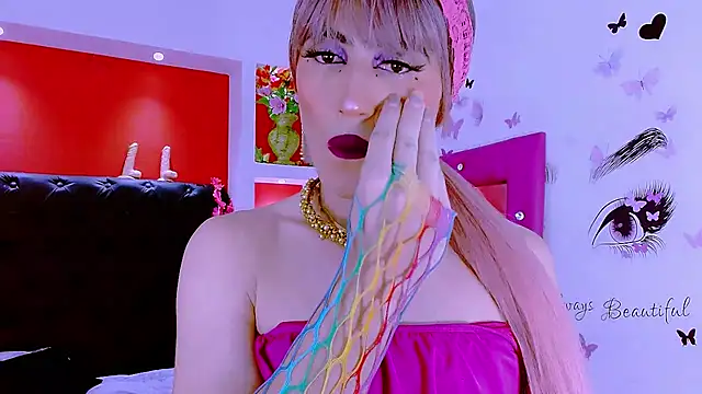 Snapshot of priscilahotker chatting on March 18, 2025, 5:56 am priscilahotker online show from March 18, 2025, 5:56 am