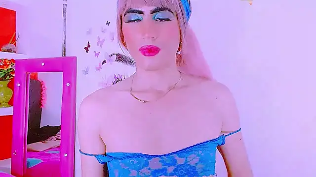 Snapshot of priscilahotker chatting on February 15, 2025, 9:06 pm priscilahotker online show from February 15, 2025, 9:06 pm