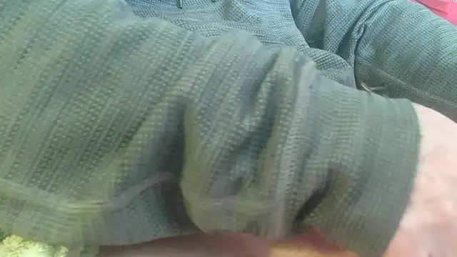 Snapshot of OralDesires2 chatting on February 19, 2025, 3:05 pm OralDesires2 online show from February 19, 2025, 3:05 pm