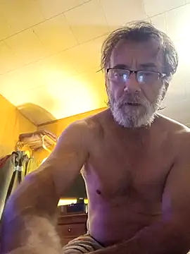 Snapshot of OralDesires2 chatting on November 26, 2025, 10:21 pm OralDesires2 online show from November 26, 2025, 10:21 pm