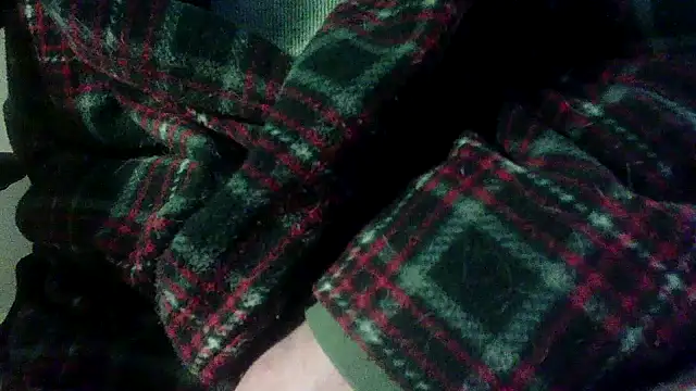 Snapshot of OralDesires2 chatting on February 6, 2025, 7:40 pm OralDesires2 online show from February 6, 2025, 7:40 pm