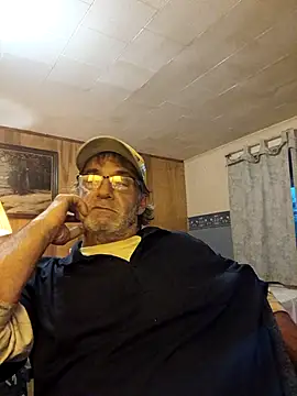 Snapshot of OralDesires2 chatting on October 19, 2025, 10:12 pm OralDesires2 online show from October 19, 2025, 10:12 pm