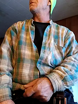 Snapshot of OralDesires2 chatting on February 14, 2026, 10:10 pm OralDesires2 online show from February 14, 2026, 10:10 pm