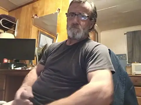 Snapshot of OralDesires2 chatting on December 2, 2025, 12:00 am OralDesires2 online show from December 2, 2025, 12:00 am