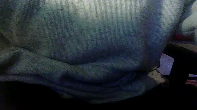 Snapshot of OralDesires2 chatting on March 20, 2025, 11:05 am OralDesires2 online show from March 20, 2025, 11:05 am