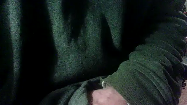 Snapshot of OralDesires2 chatting on March 2, 2025, 10:58 am OralDesires2 online show from March 2, 2025, 10:58 am