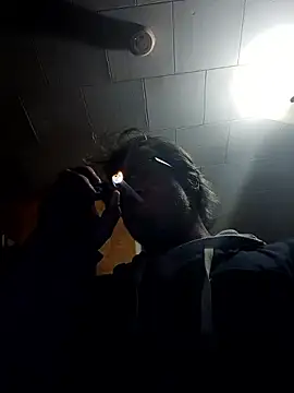 Snapshot of OralDesires2 chatting on December 20, 2025, 11:51 pm OralDesires2 online show from December 20, 2025, 11:51 pm