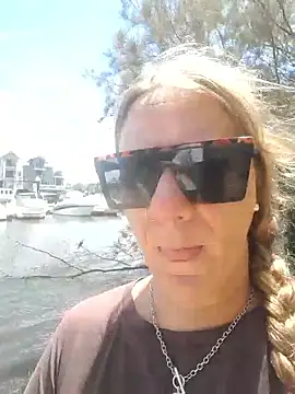 BubblegumCj online show from February 15, 2026, 3:51 am