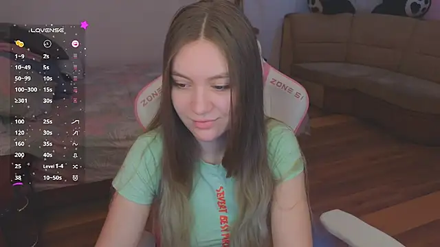 CyrilaPuff online show from January 17, 2025, 4:17 am