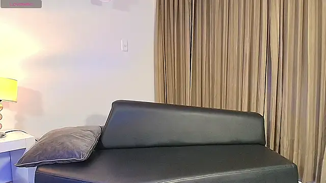 Snapshot of StaceyGraves_ chatting on October 24, 2025, 2:49 pm StaceyGraves online show from October 24, 2025, 2:49 pm