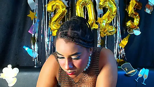 Snapshot of StaceyGraves_ chatting on December 31, 2024, 5:18 pm StaceyGraves online show from December 31, 2024, 5:18 pm