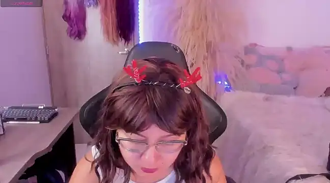 Snapshot of Lady_Ryoko chatting on January 4, 2025, 3:39 pm Lady Ryoko online show from January 4, 2025, 3:39 pm