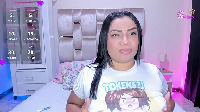 MelanyShayk online show from April 12, 2026, 8:23 pm